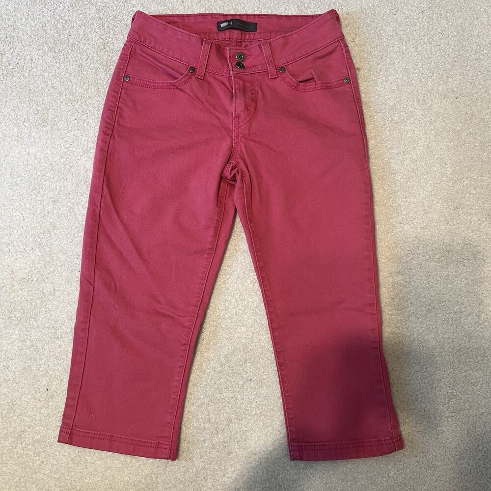 Levi's 546 Low Rise Capri Jeans Pink Women's Size 4 Measured 29x19 Stretch Pants